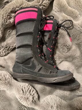 NIKE Hi 2 Black & Pink Puffer Winter High Boots Vintage Y2K 2007 Size 6.5